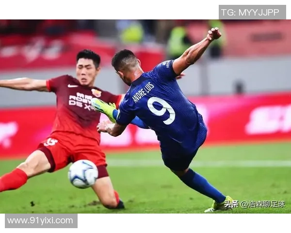 上海中远与上海申花的激烈对决展现城市足球的魅力与竞争精神 上海中远与上海申花的激烈对决展现城市足球的魅力与竞争精神