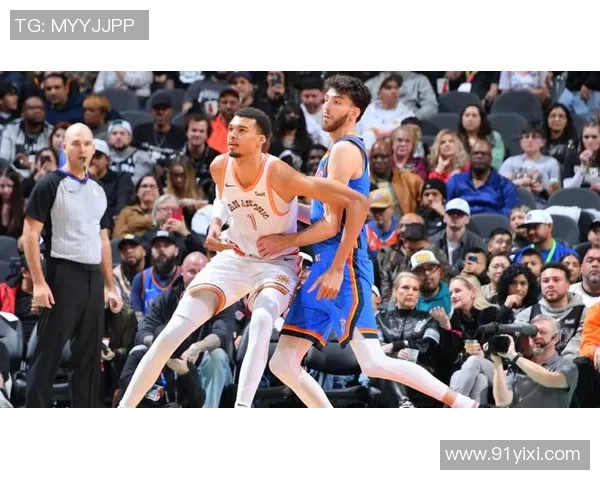 切特霍姆格伦的篮球之路与未来展望：从新秀到明星的成长历程