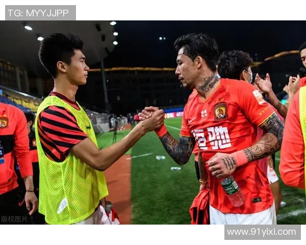 恒大与鲁能激战正酣文字直播全程回顾与精彩瞬间分析 恒大与鲁能激战正酣文字直播全程回顾与精彩瞬间分析