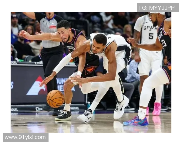 马刺与太阳精彩对决回顾NBA录像带你重温比赛瞬间